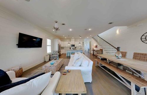 Lakeside at Blue Mountain Beach Casa | Our Treasure