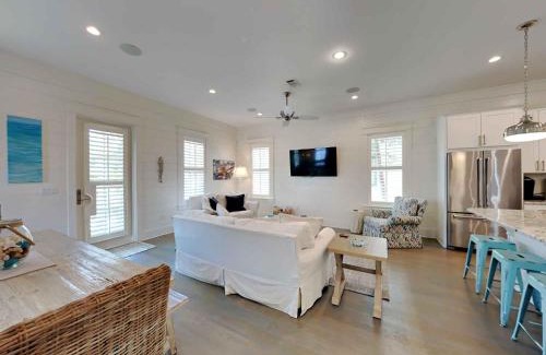 Lakeside at Blue Mountain Beach Casa | Our Treasure