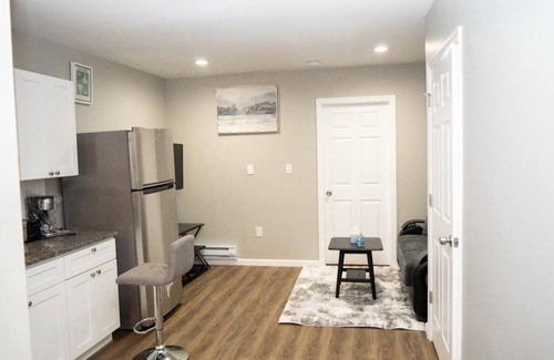 Overbrook Apartamento | Ousby Luxury apartment unit 2. 1-bedroom with AC, WiFi