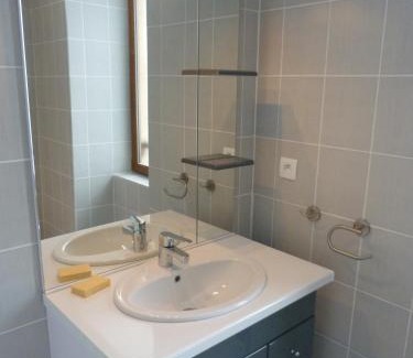 Belcastel Apartamento | Oustal haut