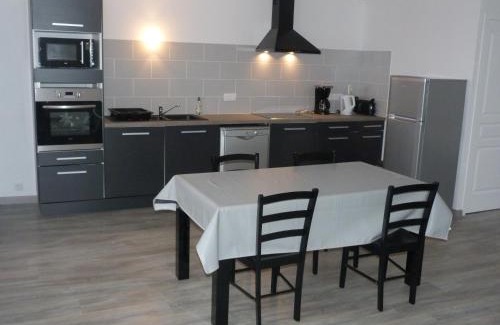 Belcastel Apartamento | Oustal haut