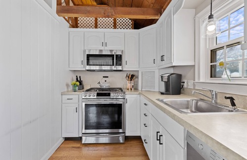 West Dennis Casa | Outdoor Cape Cod Oasis just 5 minutes to S Village Beach!