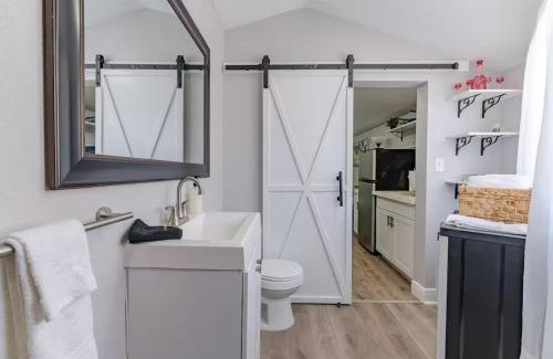 St. Petersburg - Clearwater Apartamento | Outdoor Deck Fully Equipped Remodeled Bath