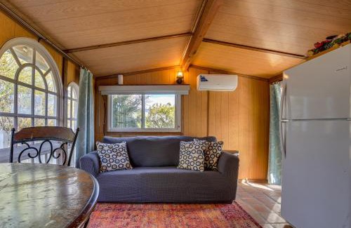 Morongo Valley Casa | Outdoor Kitchen Mtn-View Morongo Valley Cabin!