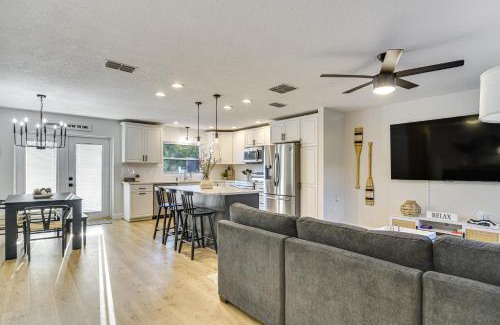Pinellas Park Casa | Outdoor Oasis Modern Pinellas Park Getaway!