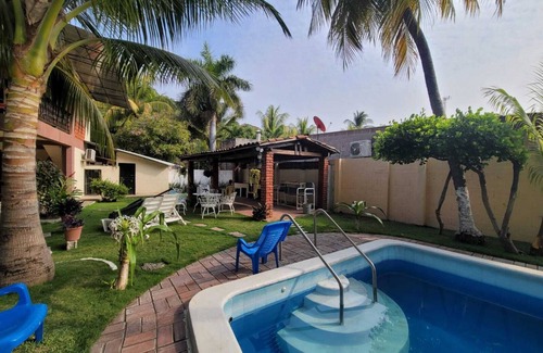 La Libertad Casa | Outdoor Paradise @ Rancho Lovo –La Libertad -Stunning and enjoyable beach house!