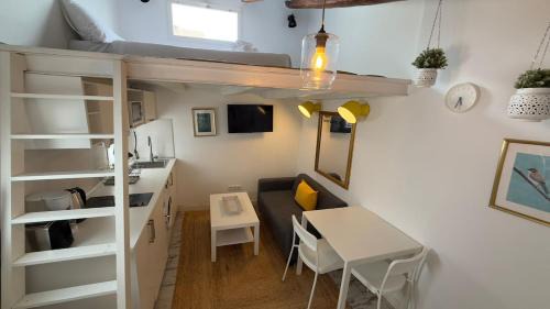 Embajadores Apartamento | Outdoor studio for 2 people in Lavapiés - Amparo - 3