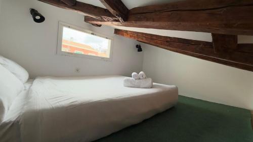 Embajadores Apartamento | Outdoor studio for 2 people in Lavapiés - Amparo - 3