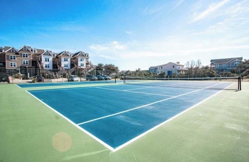 Duck Complejo | Outer Banks - Barrier Island Station Resort Steps from the Ocean & the pool