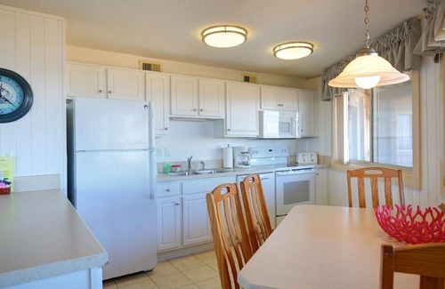 Kill Devil Hills Complejo | Suite de lujo de 2 dormitorios frente a la playa Outer Banks Beach Club Resort