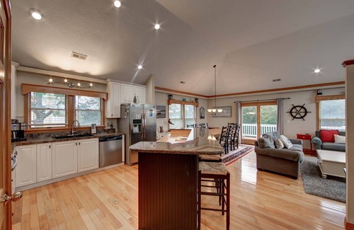 Whalehead Beach Casa | Outer Banks Family-sized Vacation Home 10-minute Walk from the Beach.