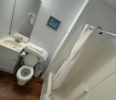 Buxton Hotel | Outer Banks Motel - Village Accommodations