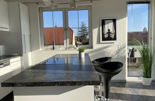 Parndorf Apartamento | Outletcenter apartment with pool & terrace
