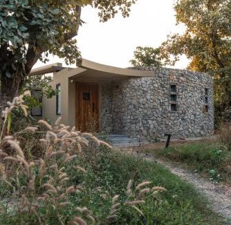 Mandla Cabina | Outpost 12, A Sinali Experience, Kanha