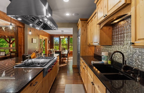Bozeman Casa | Outpost Oasis- Wonderful 6 bedroom house!