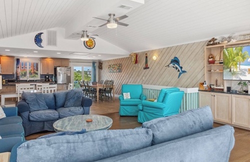 Monteray Shores Casa | Outrageous Beach Xperience*Views*Game Rm*Hot Tub