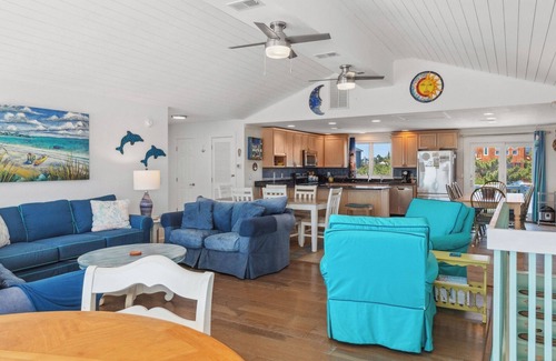 Monteray Shores Casa | Outrageous Beach Xperience*Views*Game Rm*Hot Tub