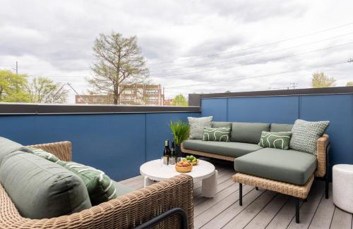 Five Points Apartamento | Outrider 1018 by AvantStay Private Balcony Minutes to Broadway Downtown