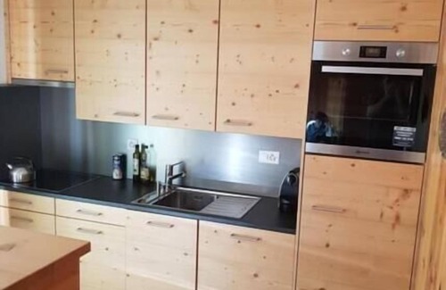 Saint-Luc Apartamento | Exterior: apartamento de 3 habitaciones para 4 personas en el segundo piso, amplio balcón con muebles de jardín -Interior