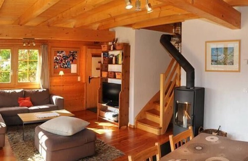 Saint-Luc Chalet De Esquí | Exterior: chalet para 6 personas, balcón, terraza semicubierta con muebles, jardín, muy bonito.