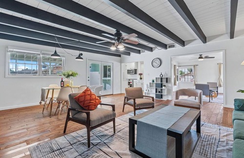 Northwest Anaheim Casa | Outstanding Home for Family Close to Disneyland
