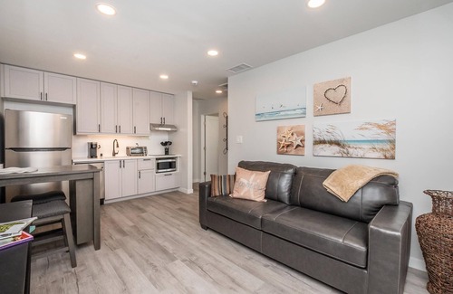 San Diego County Casa | Outstanding Location - Come Relax and Stay at the Beach