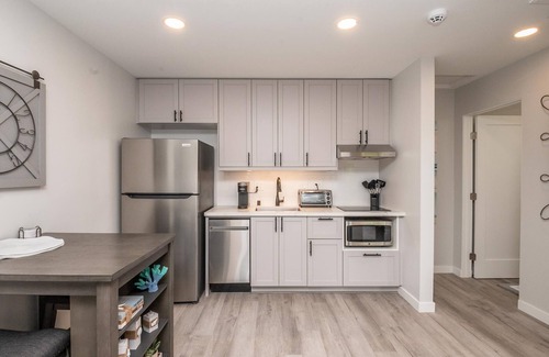 San Diego County Casa | Outstanding Location - Come Relax and Stay at the Beach