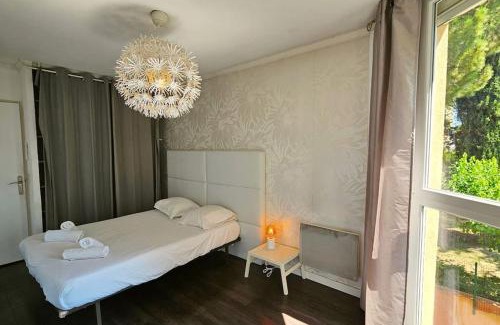 Estanove Apartamento | Ovalie ! Spacieux T3 lumineux