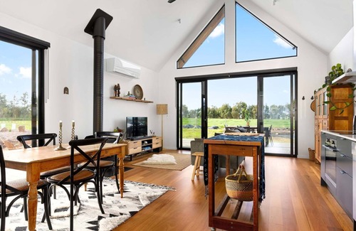 Wattle Bank Casa | Ovata - Country to Coast