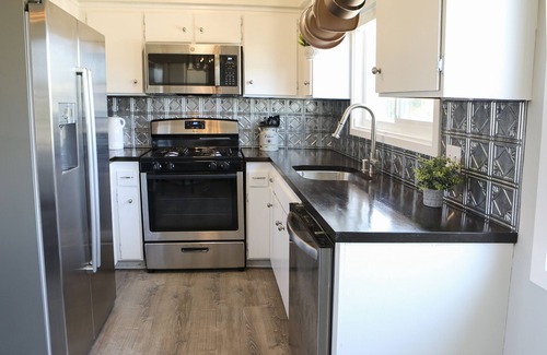 Thousand Oaks Casa | Over the Oaks - Great View - Whole Home - Stylish