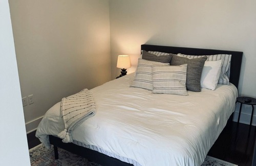 Van Wert Apartamento | Overlook at the McGavren - 1 Bedroom Downtown Apartment