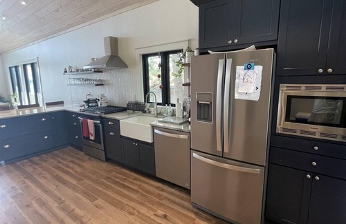 Sebago Casa | Overwater Views Limit 10 3 Bedroom Home by RedAwning