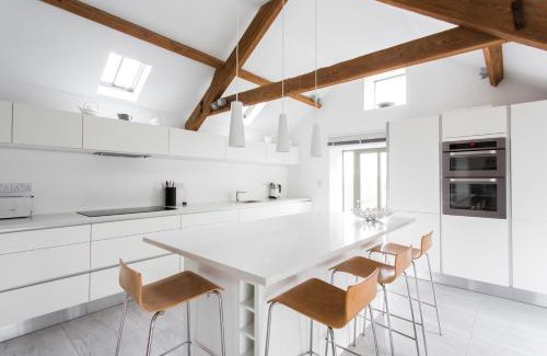 Llandovery Casa | Owl Barn at Penygaer Great views of Brecon Beacons