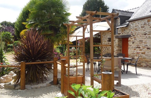 Pleugriffet Cabaña | Owl Cottage renovado casa, piscina climatizada, con capacidad para 6 personas
