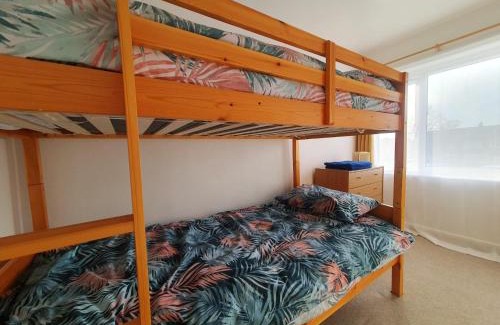 Bicester Apartamento | Owl Haven: Comfortable central 3 bedroom house, with an enclosed garden.