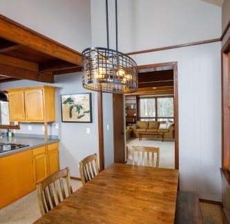 Idlewild Casa | Owls Nest by Simple Life Rentals