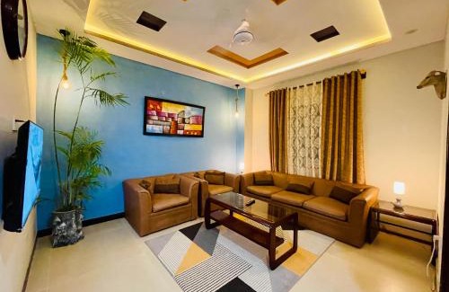 Islamabad Apartamento | Own It Apartment Brown
