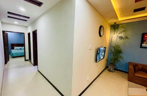 Islamabad Apartamento | Own It Apartment Brown