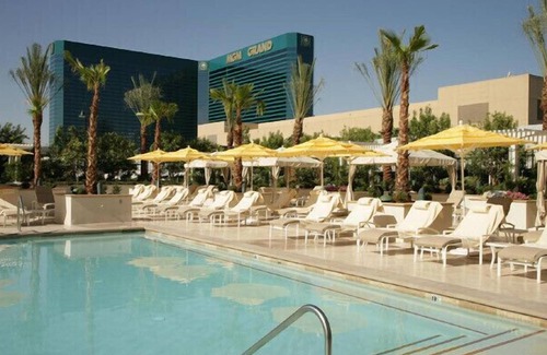 Las Vegas Apartamento | PROPIETARIO ADMINISTRADO STRIP SIDE! SIN GASTOS complejo! TAMBIÉN VRBO LISTINGS 344994 & 397813