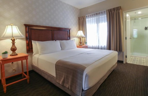 Pismo Beach Hotel | Oxford Suites Pismo Beach