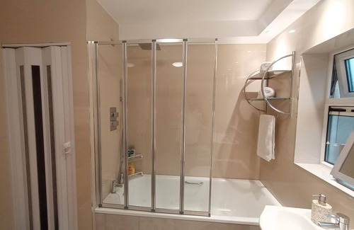Oxford Apartamento | Oxfords 5* Luxury 2 bedroom apartment 4 +Pax and permit parking