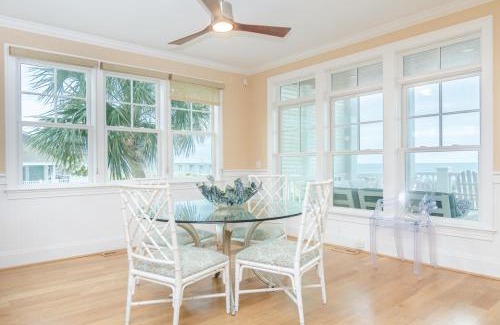 Wrightsville Beach Casa | Oxfords Sand Castle by Bryant Real Estate
