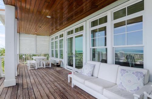 Wrightsville Beach Casa | Oxfords Sand Castle by Bryant Real Estate