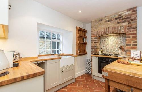 Woodstock Casa | Oxfordshire Living - The Bowler Hat Cottage - Woodstock