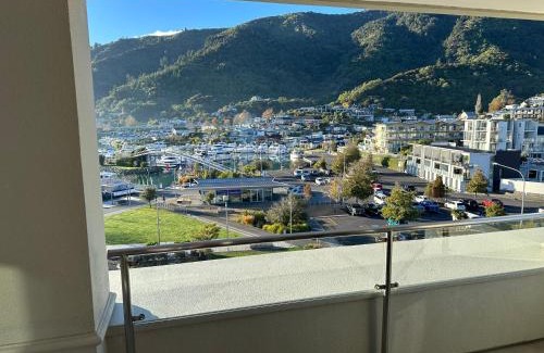 Picton Apartamento | Oxleys 501 3 bedroom Penthouse