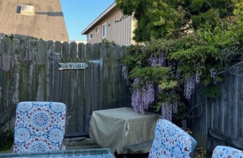 Oxnard Shores Casa | Oxnard Shores via private path is a 3 min walk !
