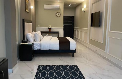 Faisalabad Hotel | OXYGYM CLUB Hotel & Suites