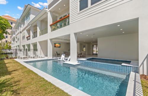 Clearwater Beach Casa | Oynx House & Jade House at the Gemma - 2 Amazing Homes Steps to Clearwater Beach