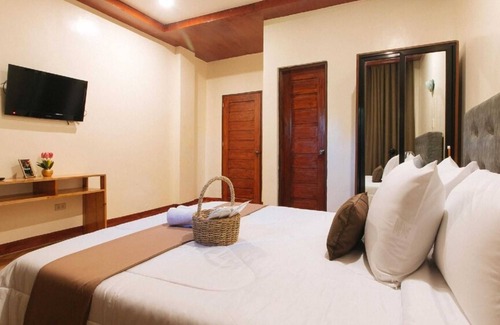 Indang Hotel | OYO 1152 Hotel Precious Garden Place