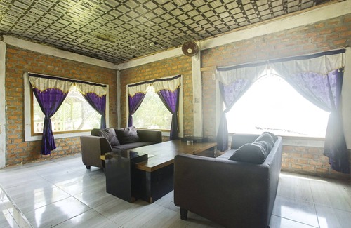 Karya Penggawa Hotel | OYO 2246 Anjung Bang Oking Hotel & Resort